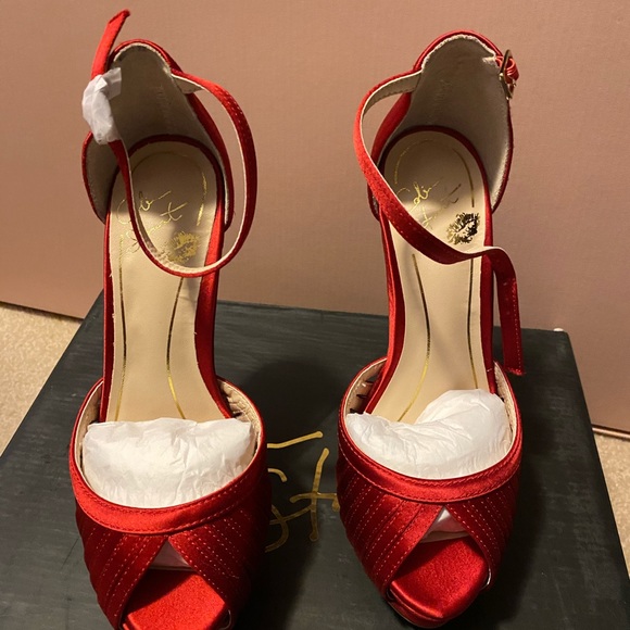 New Colin Stuart red heels size5 - Picture 1 of 5